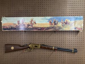 Winchester 94 Cheyenne Carbine 44-40 20" Lever Action Rifle Brass/Blued/Walnut Unfired w/ Box